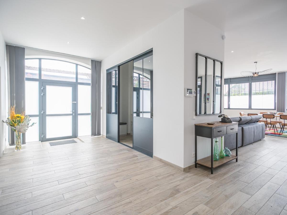 Loft Courtalon - Haut Standing - Patio - Parking Prives Apartment ทรัวส์ ภายนอก รูปภาพ